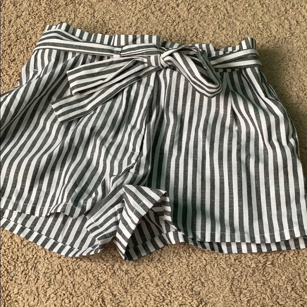 Love Tree striped shorts with front tie